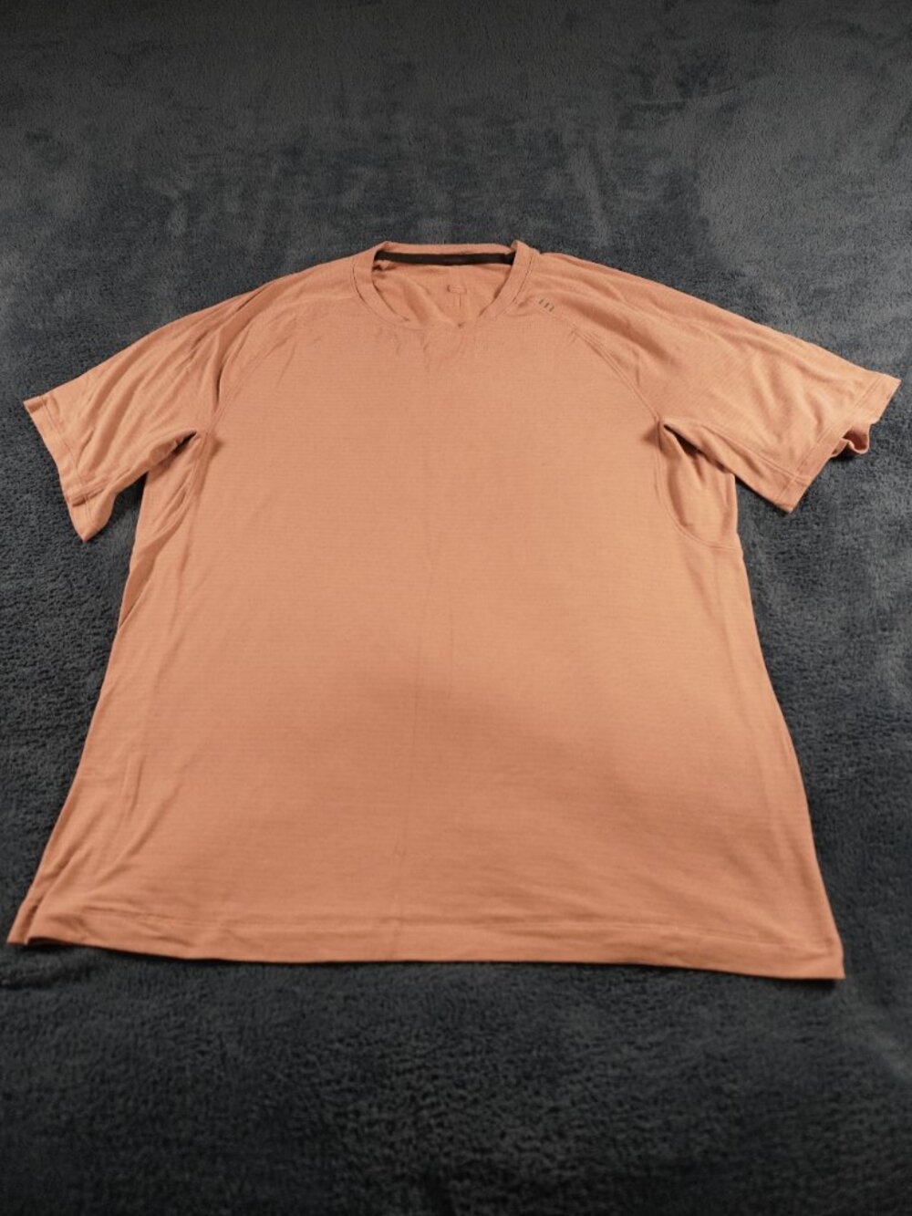 Lululemon License to Train Short Sleeve Size M